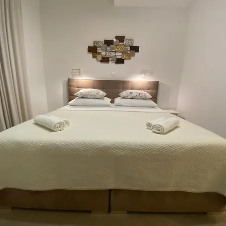 Pergola-apartment Roko Apartmán Mlini