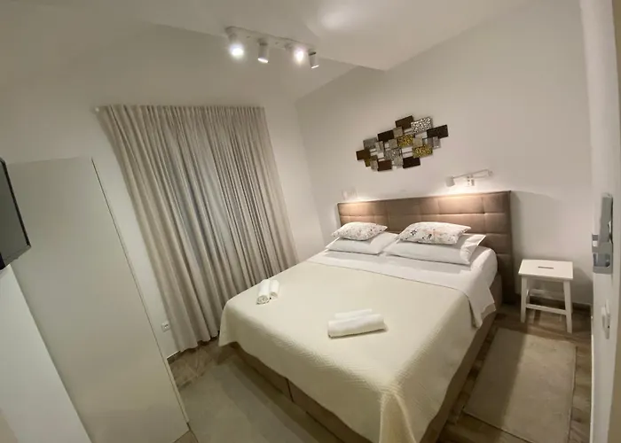 Pergola-apartment Roko Mlini