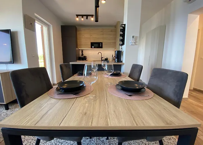 Pergola-apartment Roko *