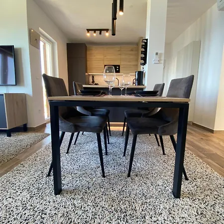 Pergola-apartment Roko Apartament *