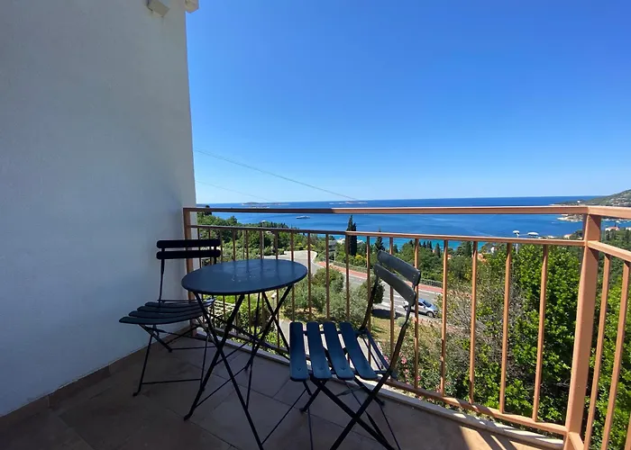 Pergola-apartment Roko *