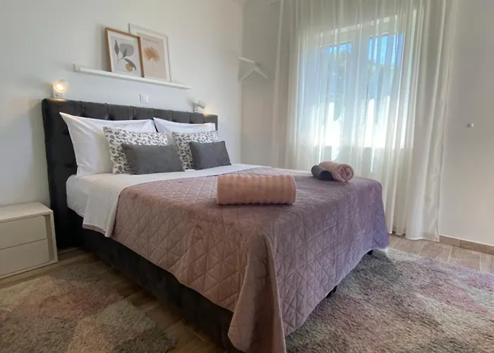 Pergola-apartment Roko アパート *